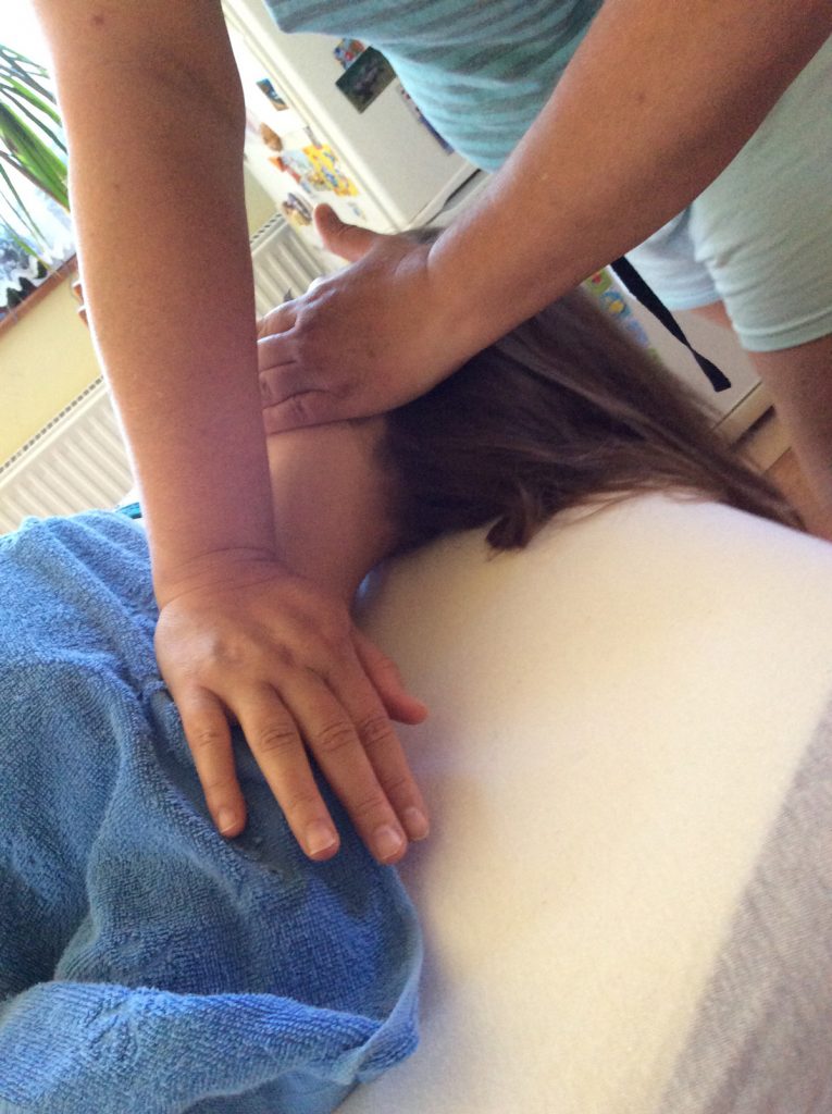 Nyaklazítás masszázs Therapy Massage Jászai
